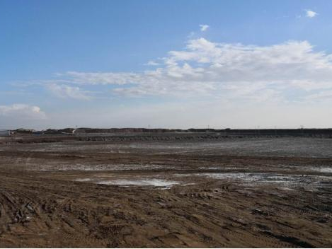 要實現(xiàn)“藍天白云”，仍需要我們的努力